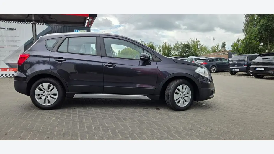 SUZUKI S-Cross -