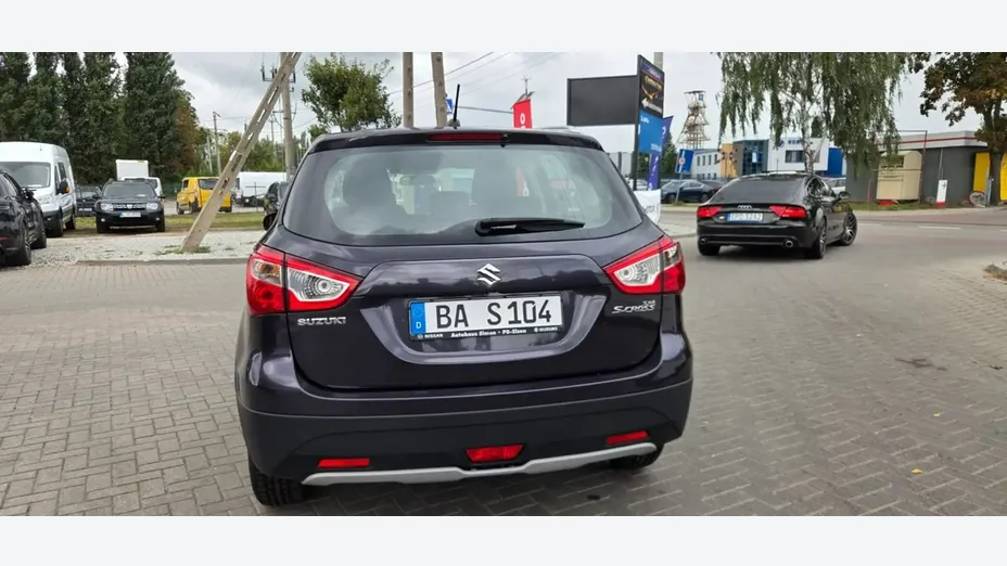 SUZUKI S-Cross -