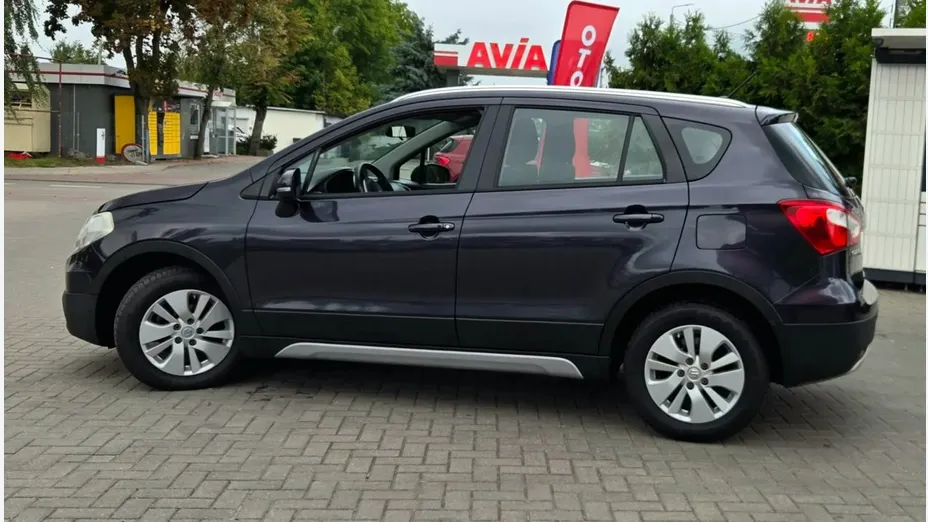 SUZUKI S-Cross -