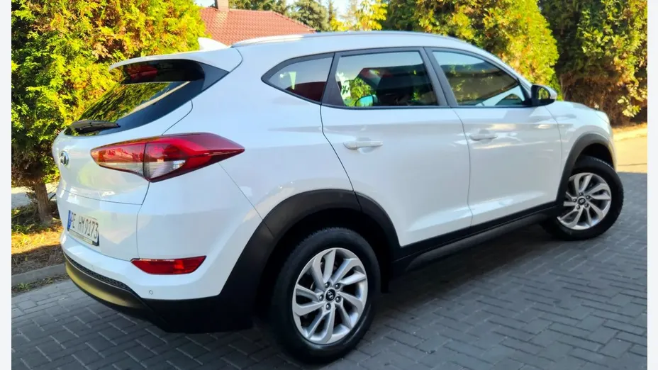 HYUNDAI Tucson -