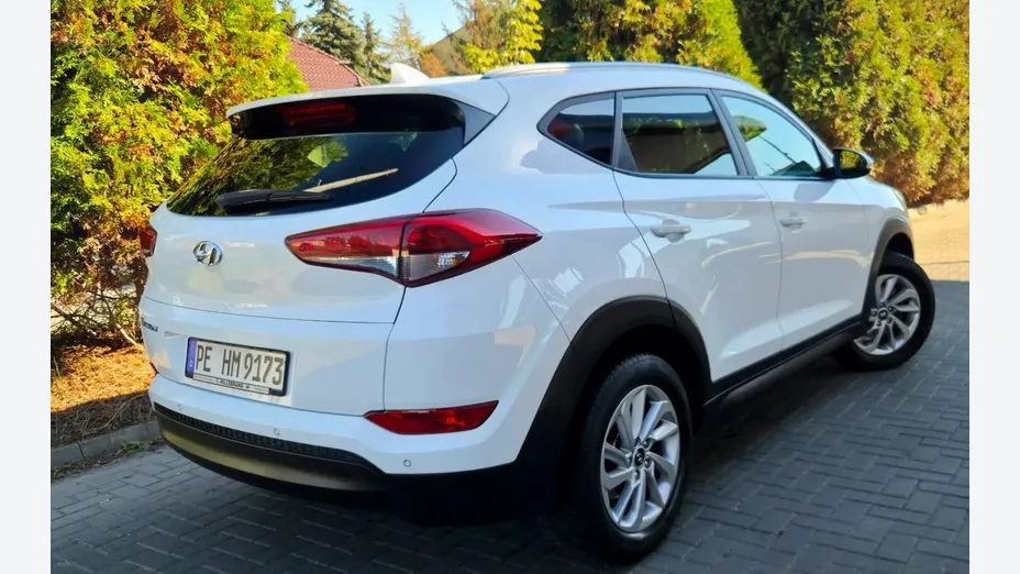 HYUNDAI Tucson -