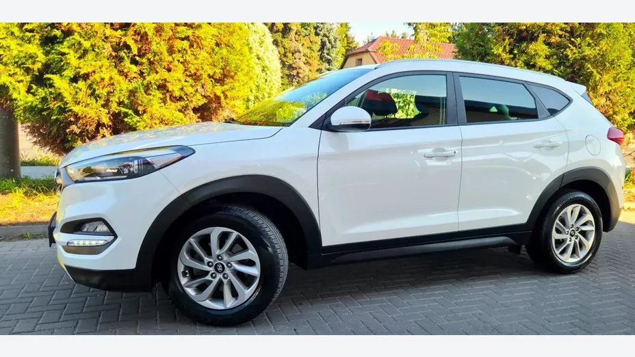 HYUNDAI Tucson -