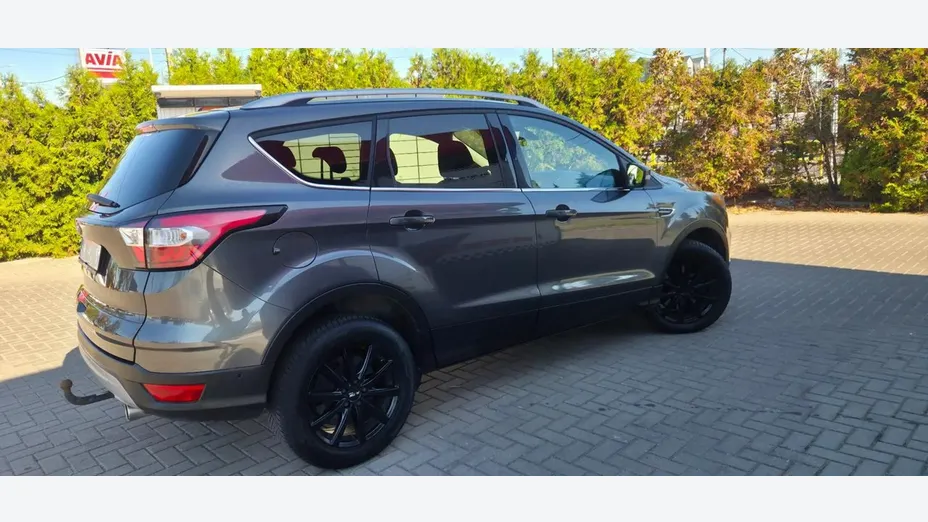 FORD Kuga -