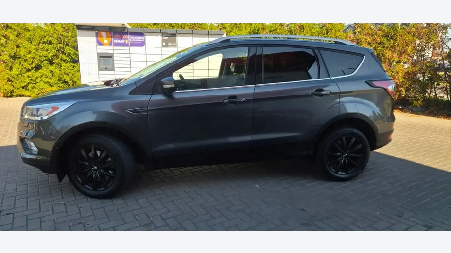 FORD Kuga -