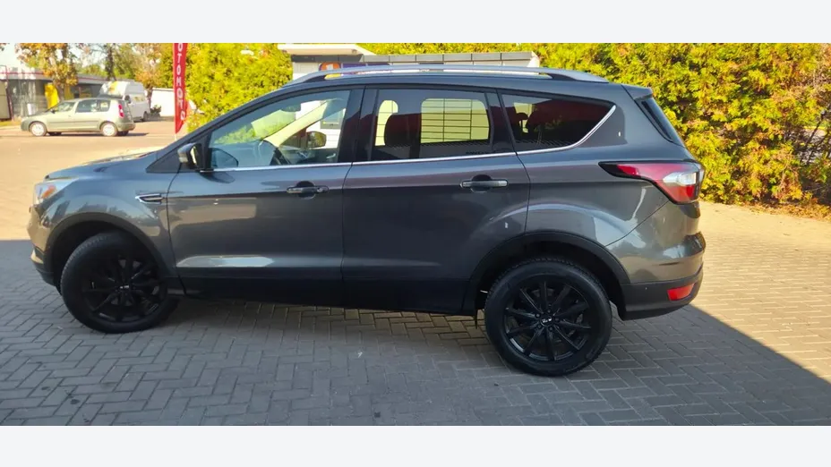 FORD Kuga -