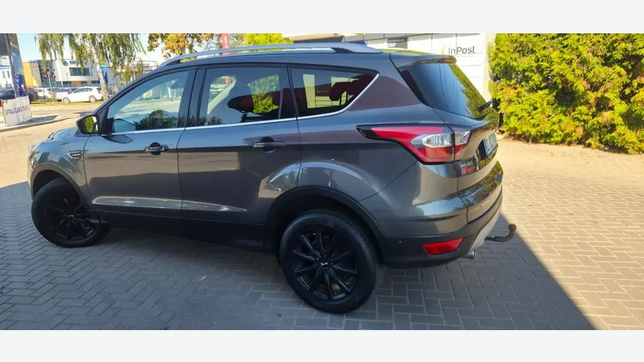 FORD Kuga -