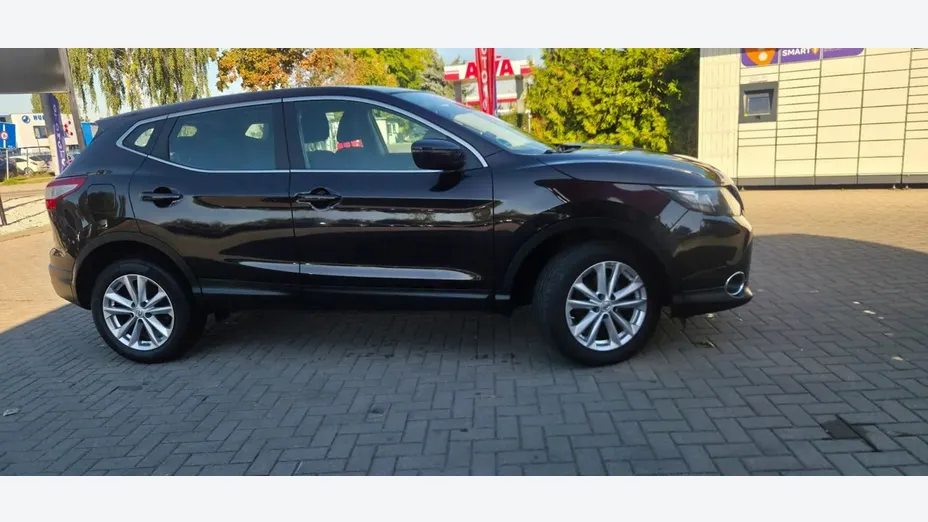 NISSAN Qashqai -