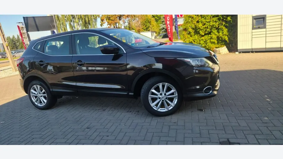 NISSAN Qashqai -