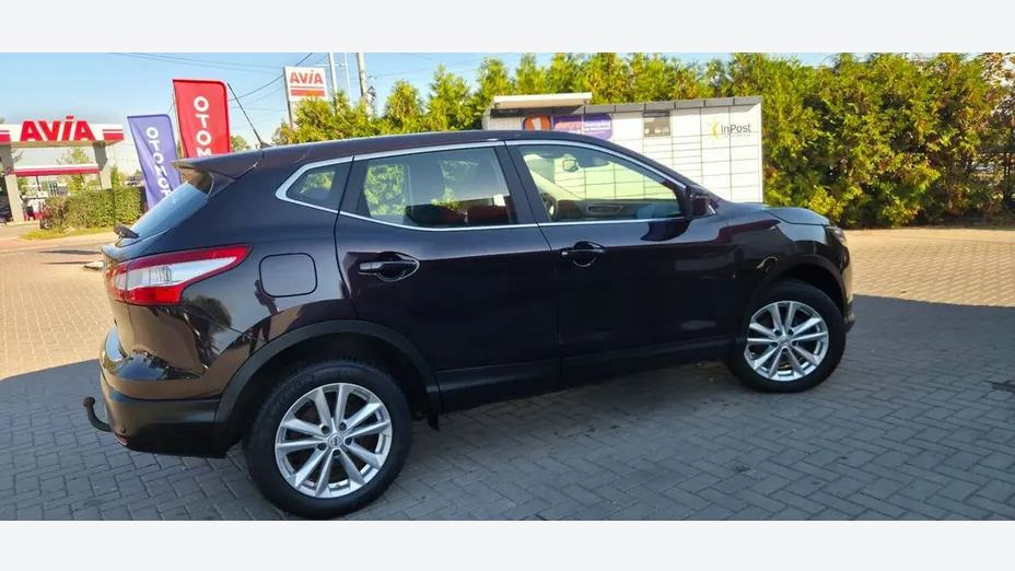 NISSAN Qashqai -
