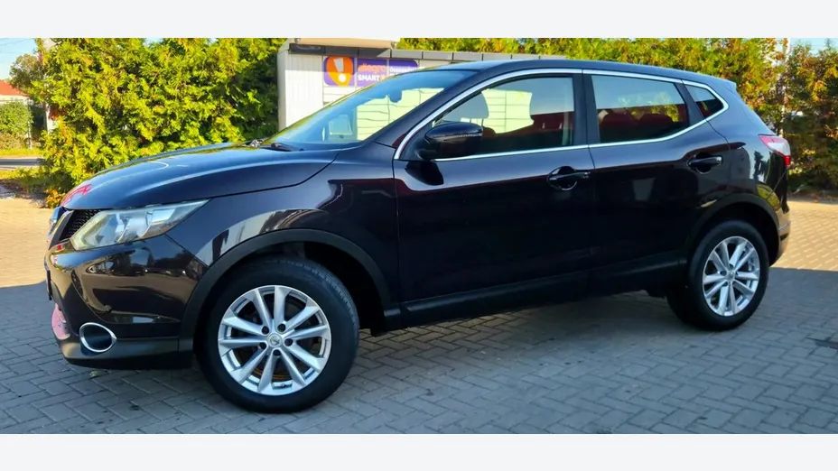 NISSAN Qashqai -