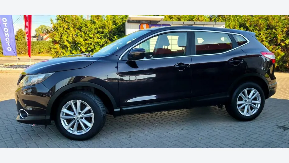 NISSAN Qashqai -