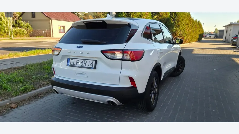 FORD Kuga -
