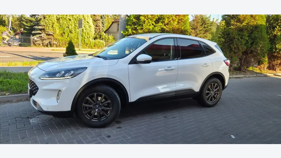 FORD Kuga -