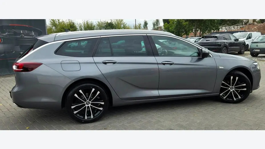 OPEL Insignia -