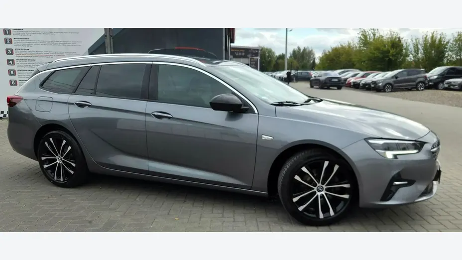 OPEL Insignia -