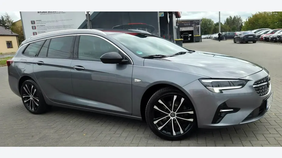 OPEL Insignia -