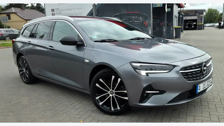 OPEL Insignia -