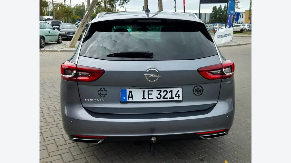 OPEL Insignia -