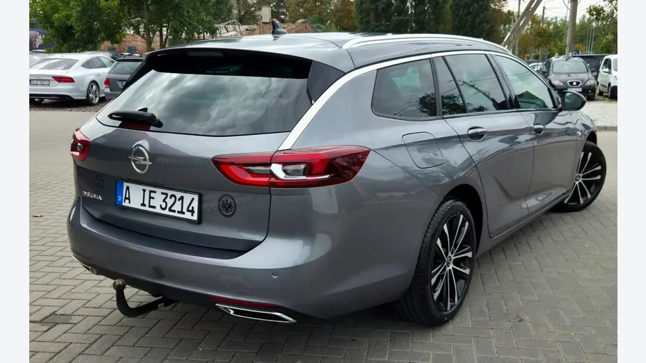 OPEL Insignia -