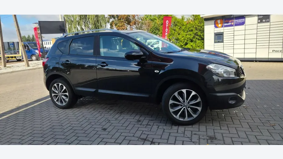 NISSAN Qashqai -