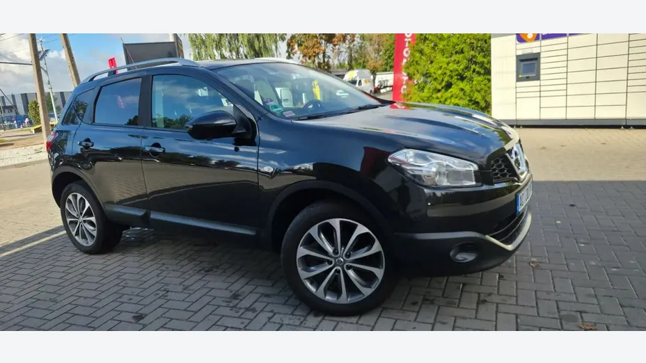 NISSAN Qashqai -