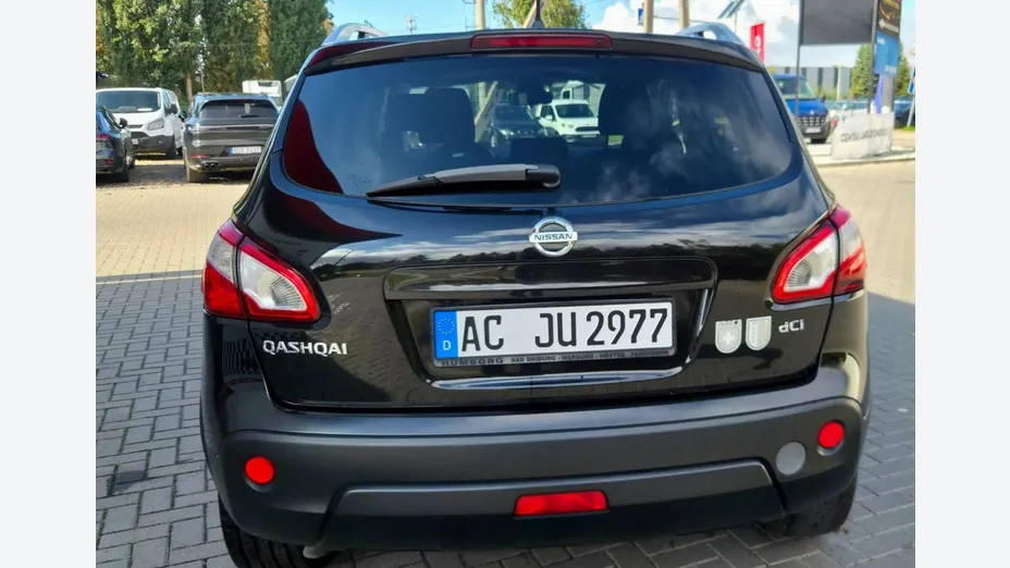NISSAN Qashqai -