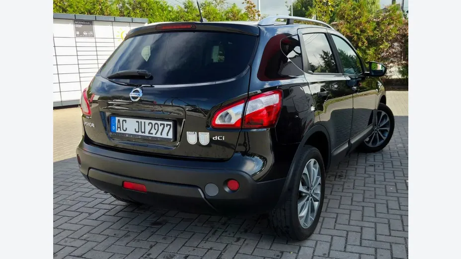 NISSAN Qashqai -