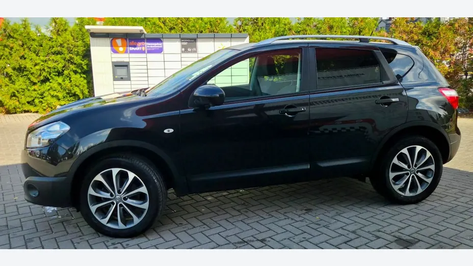 NISSAN Qashqai -