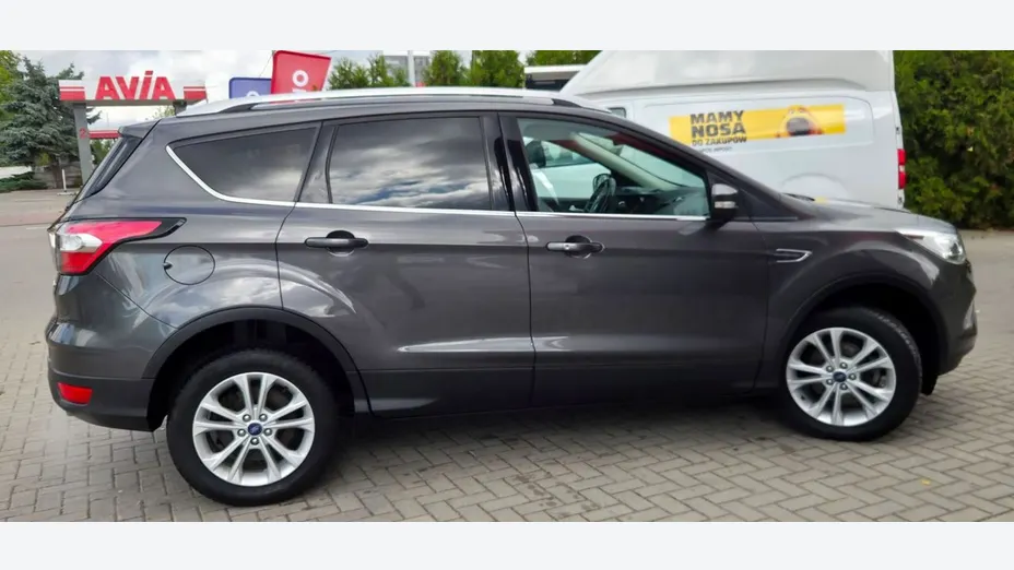 FORD Kuga -