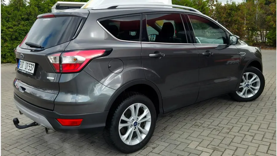 FORD Kuga -