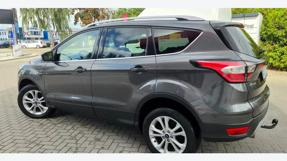 FORD Kuga -