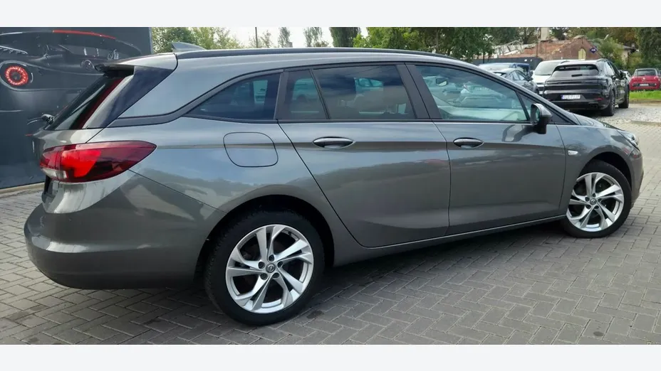 OPEL Astra -