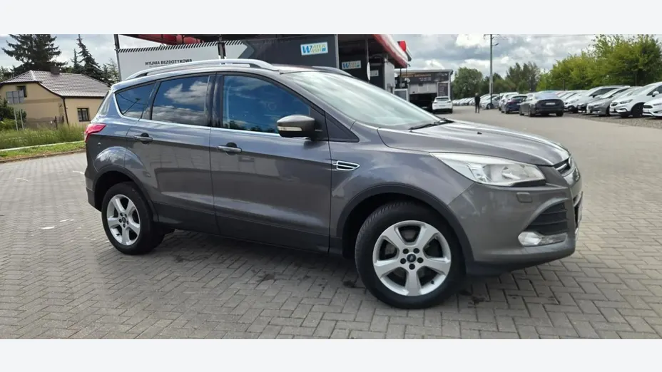 FORD Kuga -