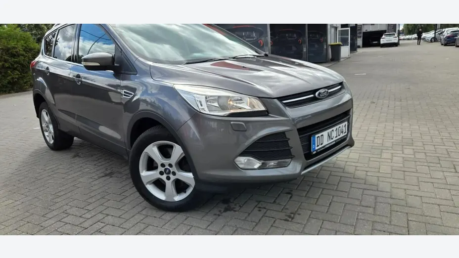 FORD Kuga -