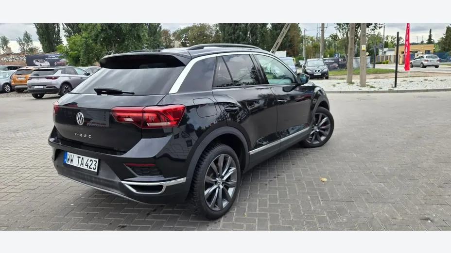 VOLKSWAGEN T-ROC -