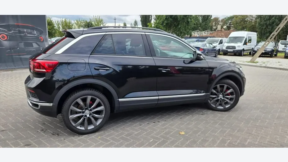VOLKSWAGEN T-ROC -