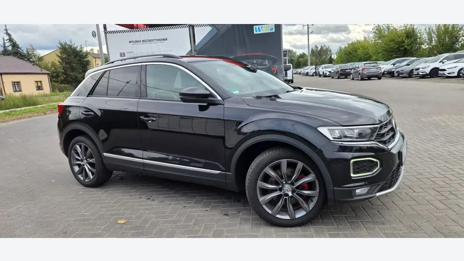 VOLKSWAGEN T-ROC -