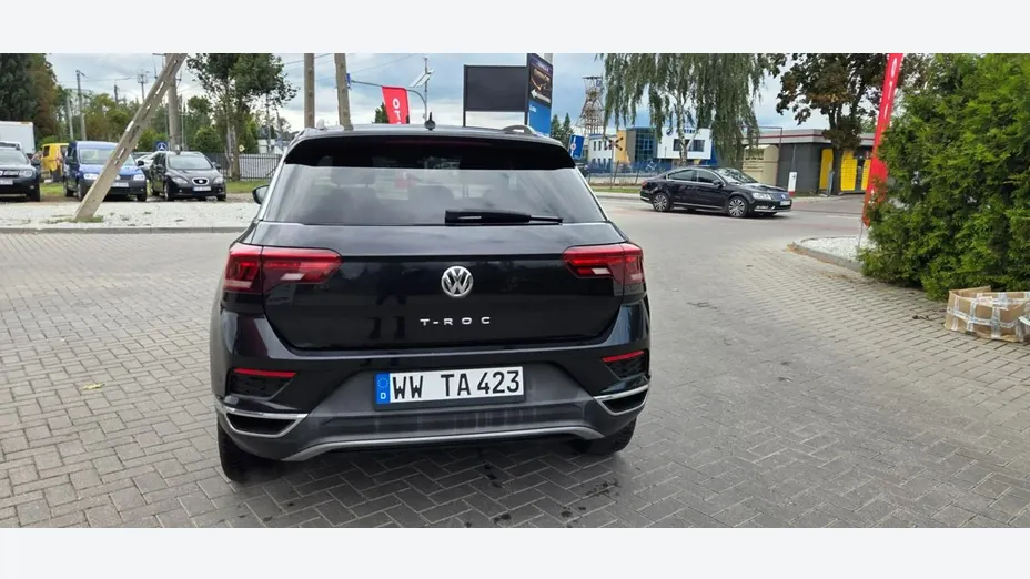 VOLKSWAGEN T-ROC -