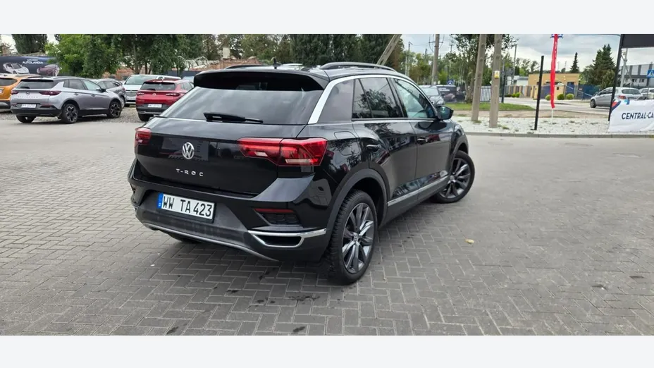 VOLKSWAGEN T-ROC -