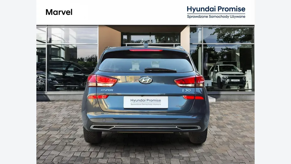 HYUNDAI i30 -