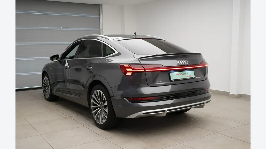 AUDI e-tron Sportback -