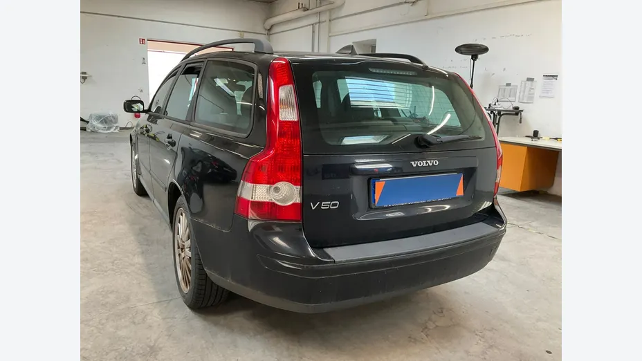 VOLVO V50 -