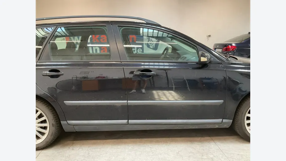 VOLVO V50 -