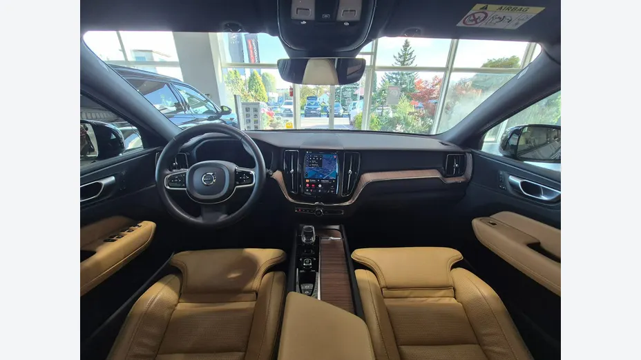 VOLVO XC60 -