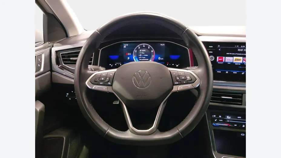 VOLKSWAGEN Taigo -