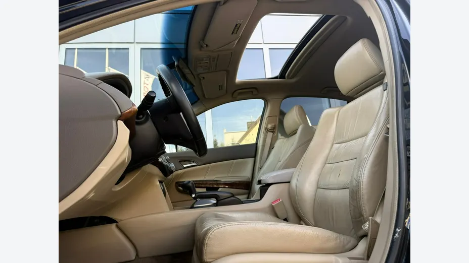 HONDA Accord -