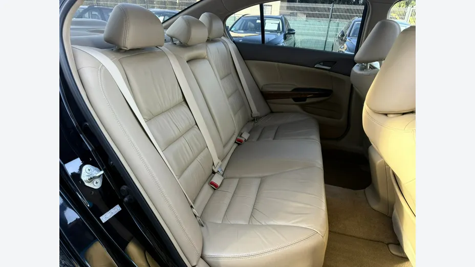 HONDA Accord -