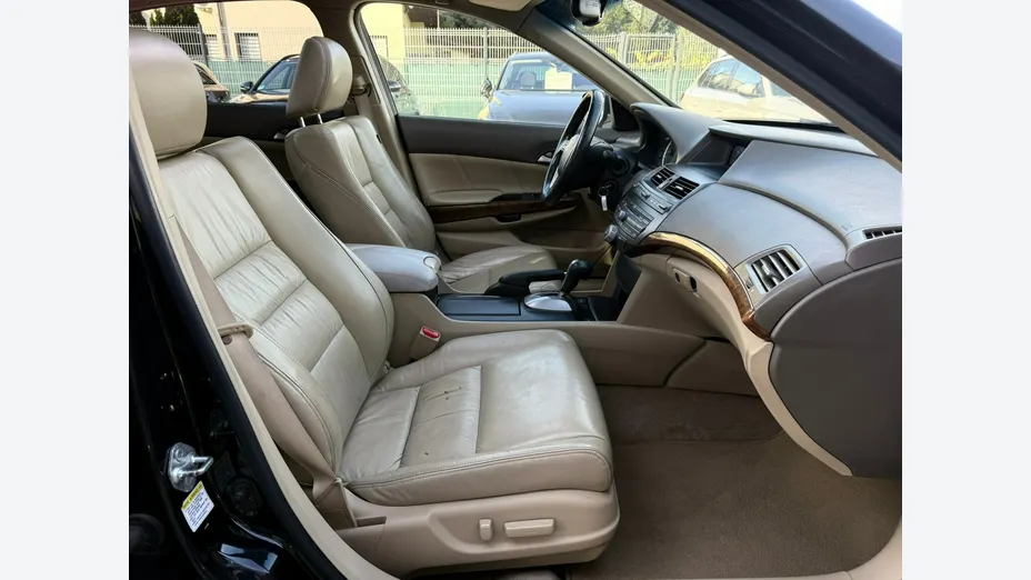 HONDA Accord -