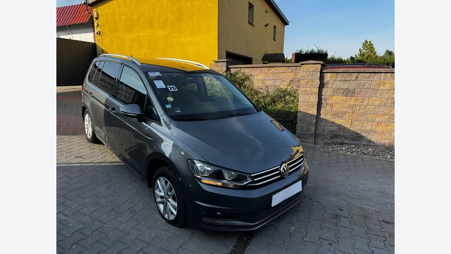 VOLKSWAGEN Touran -
