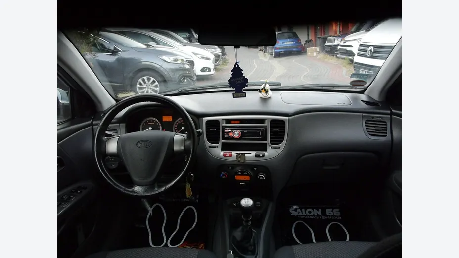 KIA Rio -